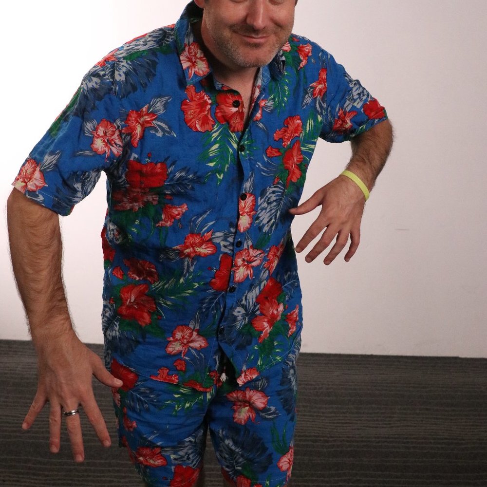 Multi Color Shirt and Short Set - Picture 5 of 7